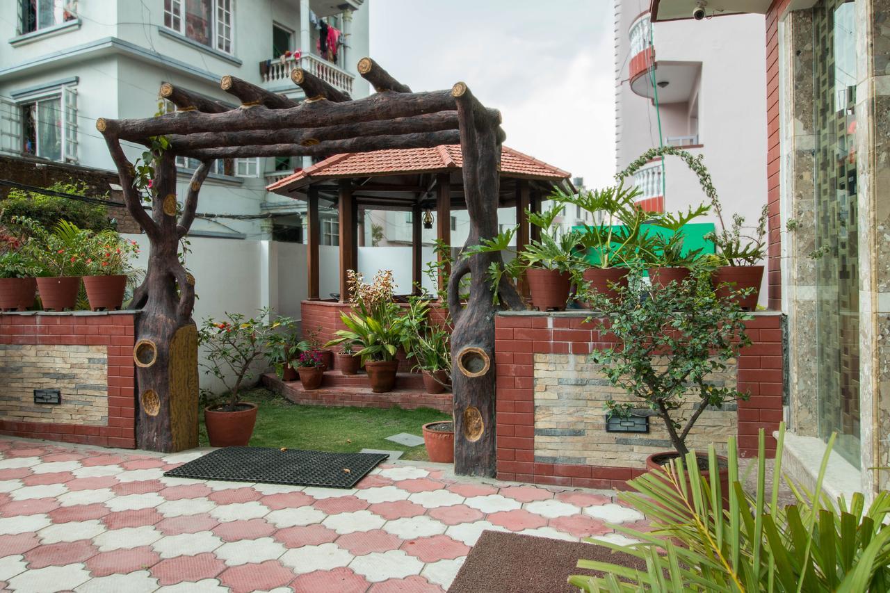Hotel Himalaya Hub カトマンズ エクステリア 写真